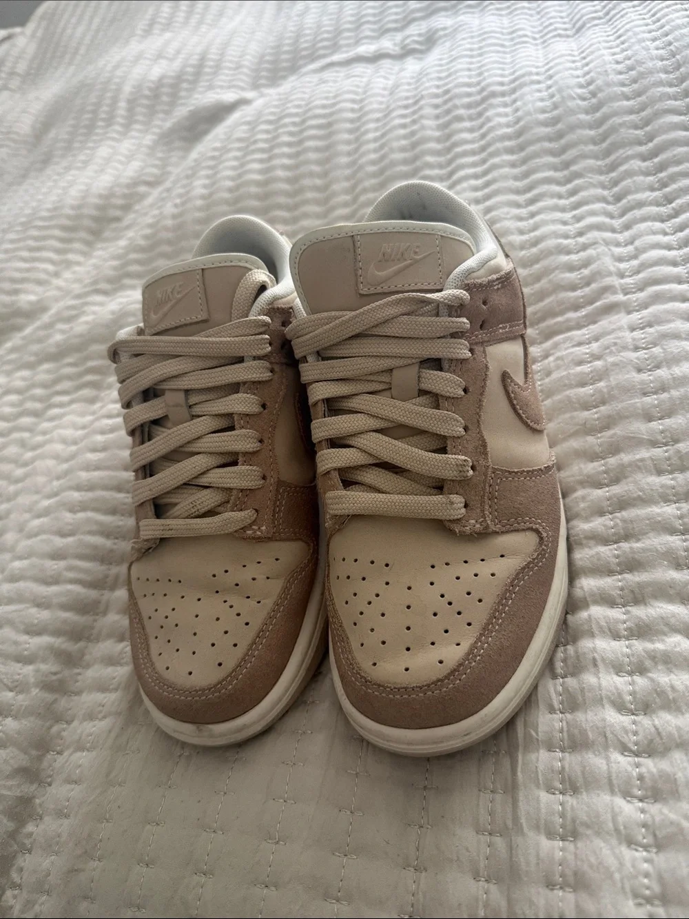 Nike Womens Sand Drift Low dunks Sneakers